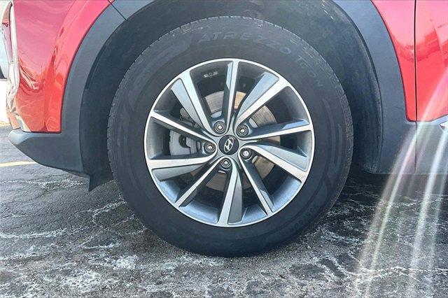 2020 Hyundai Santa Fe Vehicle Photo in TOPEKA, KS 66609-0000