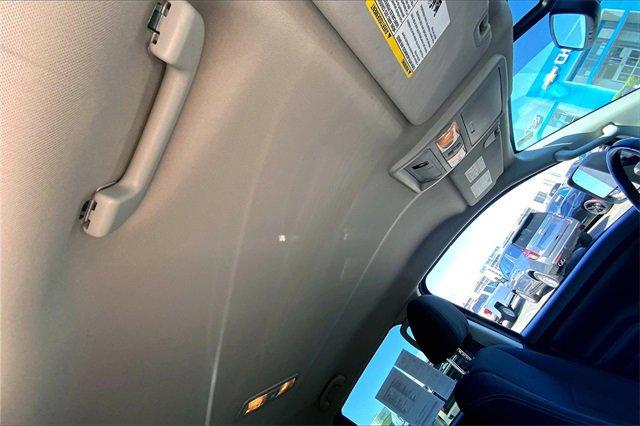2019 Nissan Titan Vehicle Photo in TOPEKA, KS 66609-0000