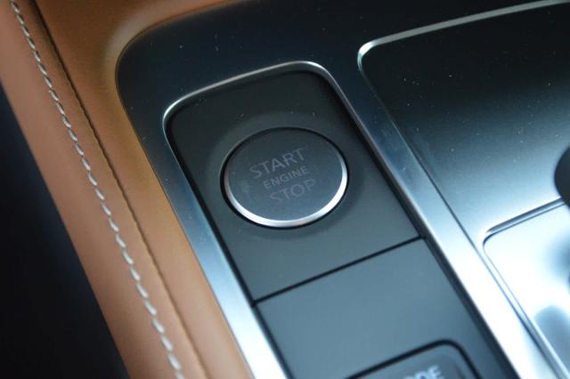 2025 INFINITI QX60 Vehicle Photo in Houston, TX 77090