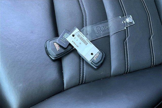 2022 Cadillac XT6 Vehicle Photo in TOPEKA, KS 66609-0000