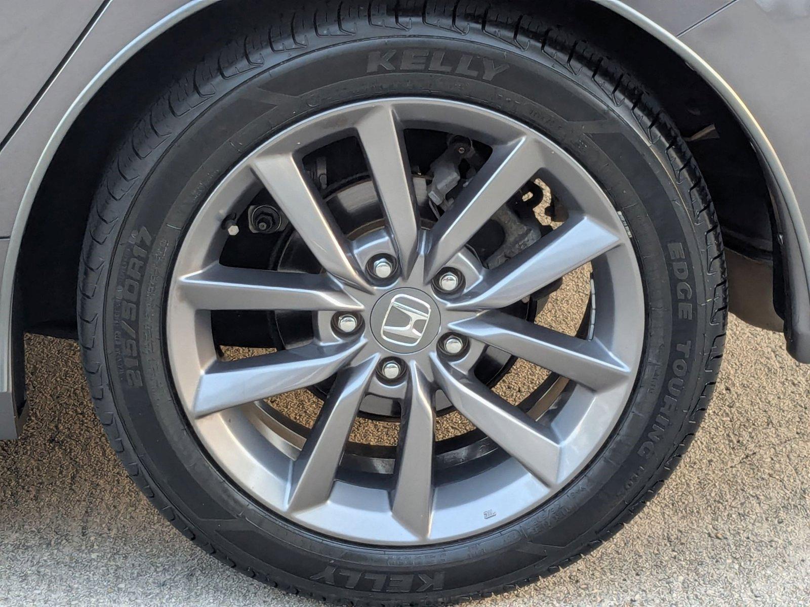 2019 Honda Civic Sedan Vehicle Photo in PEMBROKE PINES, FL 33024-6534