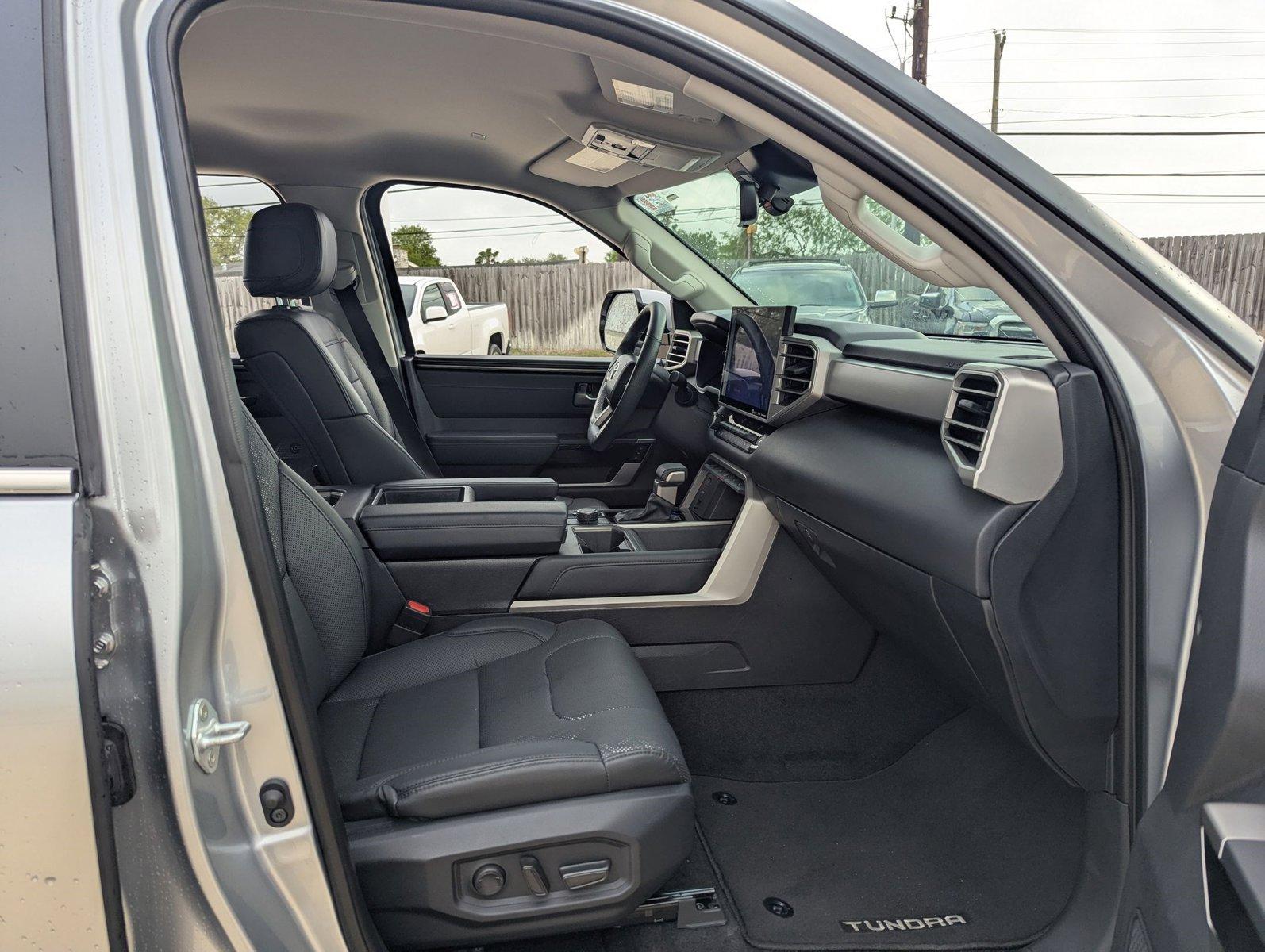 2024 Toyota Tundra 4WD Vehicle Photo in CORPUS CHRISTI, TX 78412-4902
