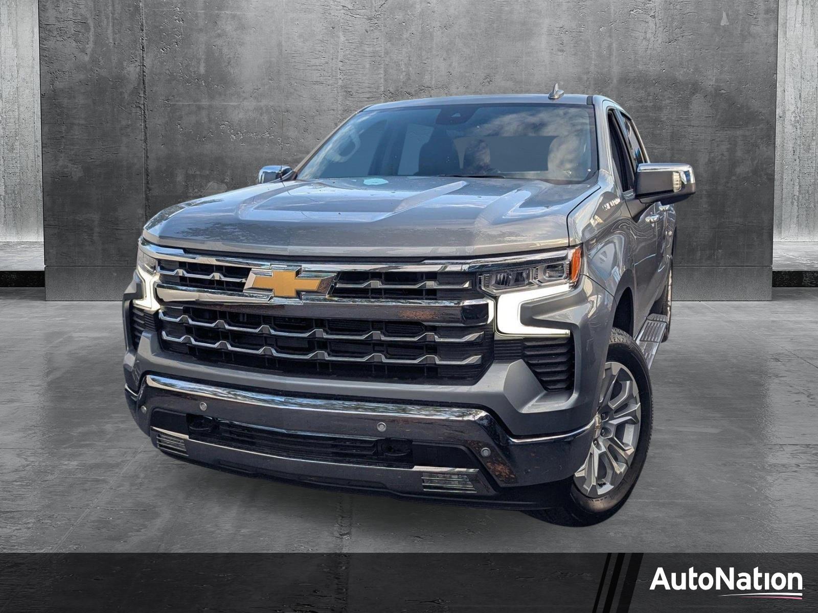 2025 Chevrolet Silverado 1500 Vehicle Photo in GREENACRES, FL 33463-3207