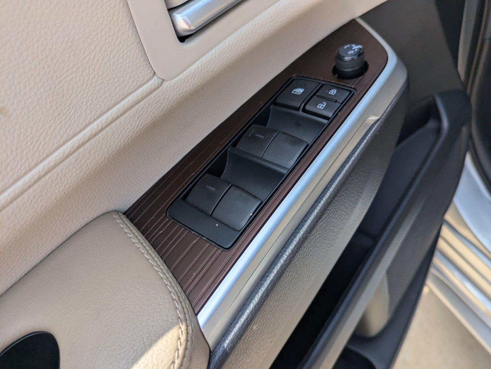 2023 Toyota Sienna Vehicle Photo in Winter Park, FL 32792