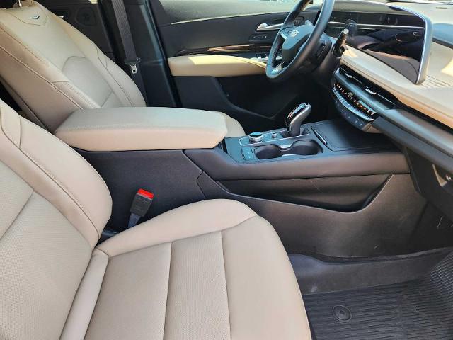 2025 Cadillac XT4 Vehicle Photo in HOUSTON, TX 77079