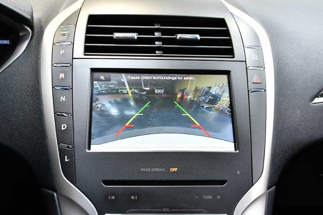 2016 Lincoln MKZ Vehicle Photo in DALLAS, TX 75235