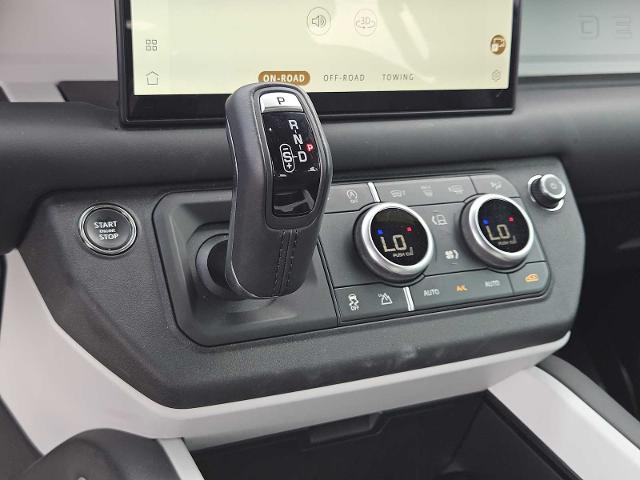 2025 Defender Vehicle Photo in AUSTIN, TX 78717