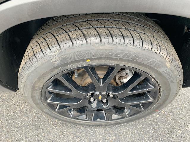 2022 Chevrolet Trax Vehicle Photo in MOON TOWNSHIP, PA 15108-2571