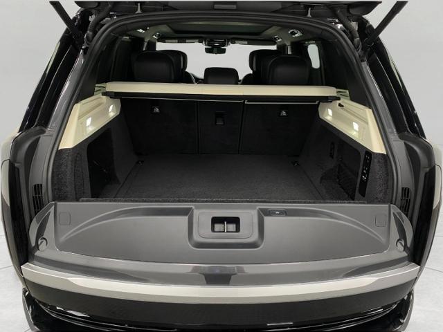 2024 Range Rover Vehicle Photo in Appleton, WI 54913