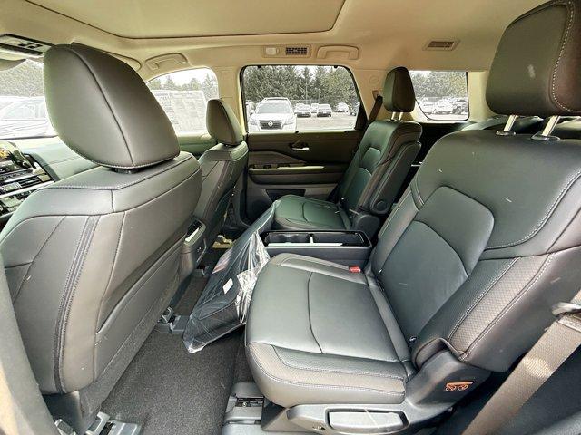 2025 Nissan Pathfinder Vehicle Photo in Flemington, NJ 08822
