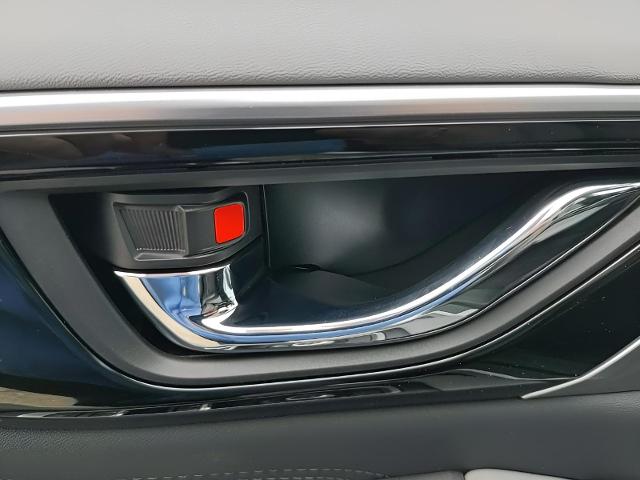 2025 Subaru Outback Vehicle Photo in Green Bay, WI 54304