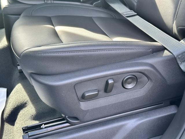2025 Chevrolet Silverado 2500 HD Vehicle Photo in COLUMBIA, MO 65203-3903