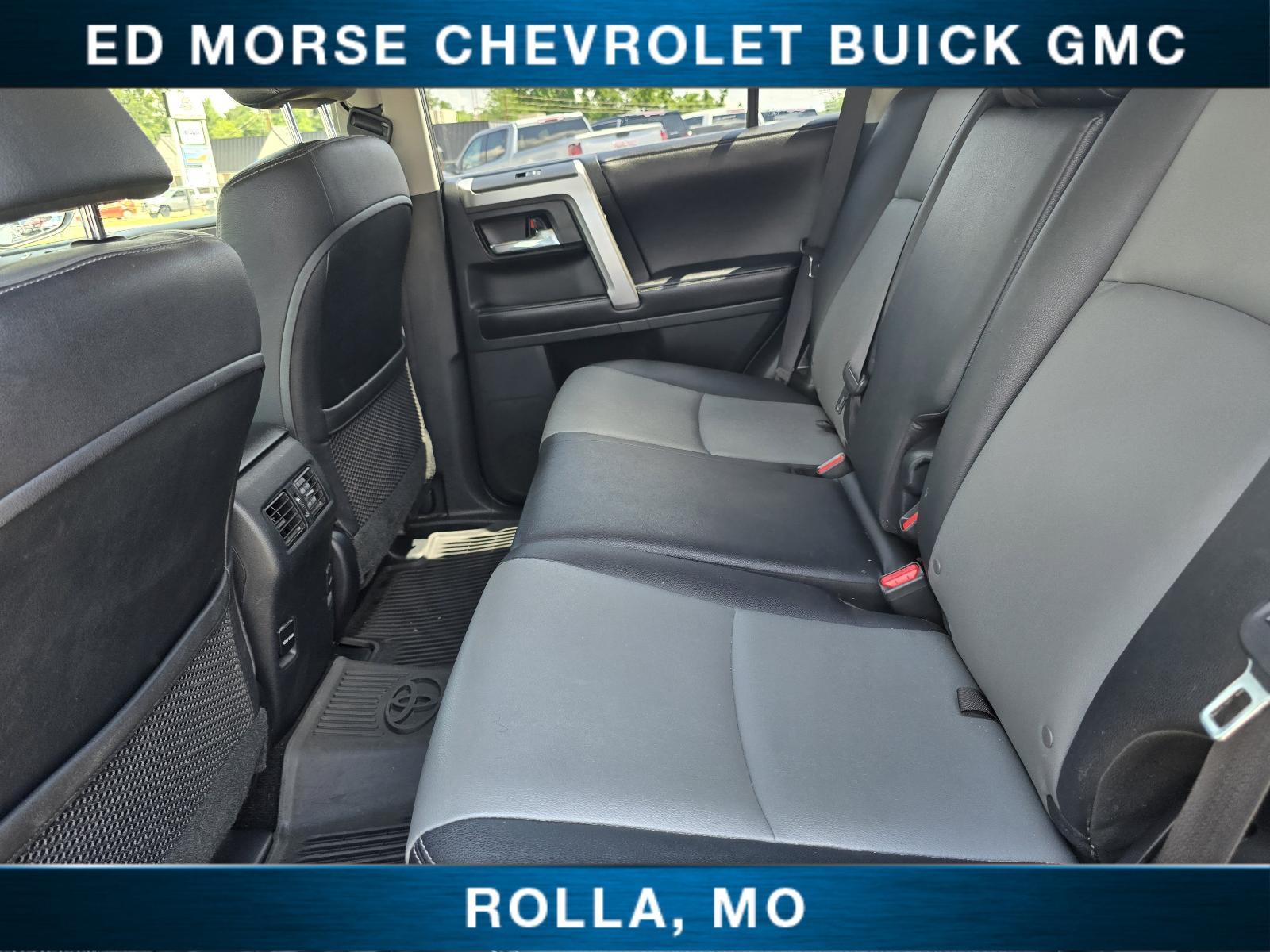 2017 Toyota 4Runner Vehicle Photo in Rolla, MO 65401