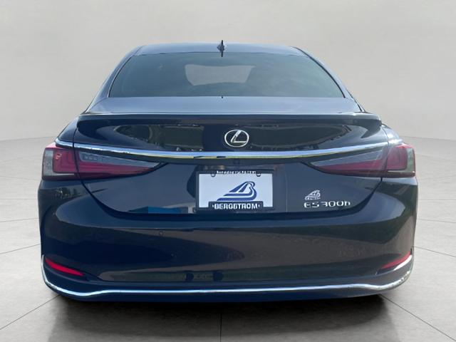 2025 Lexus ES 300h Vehicle Photo in Oshkosh, WI 54904