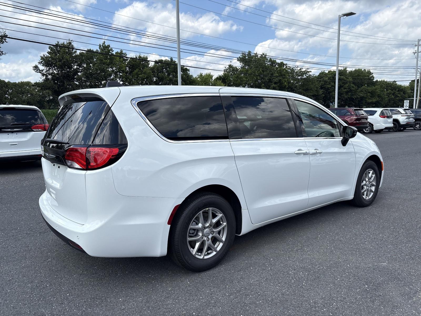 2025 Chrysler Voyager Vehicle Photo in Mechanicsburg, PA 17050-1707