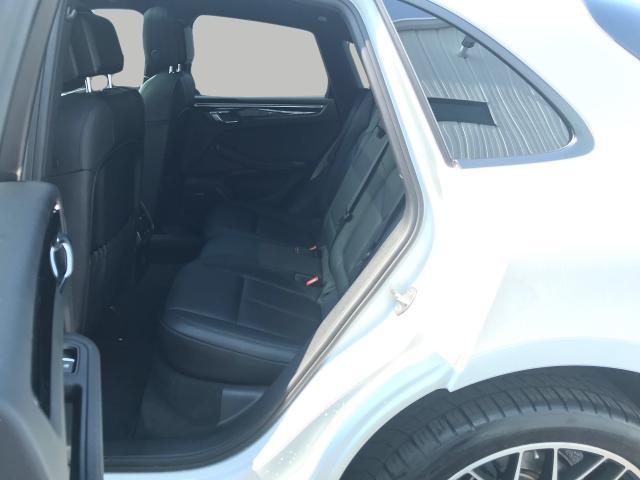 2019 Porsche Macan Vehicle Photo in GREEN BAY, WI 54303-3330