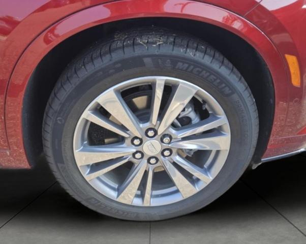 2025 Cadillac XT6 Vehicle Photo in NEENAH, WI 54956-2243