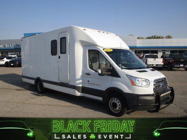 2016 Ford Transit Cutaway Vehicle Photo in Cedar Rapids, IA 52402