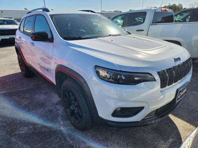 2022 Jeep CHEROKEE Vehicle Photo in SUGAR LAND, TX 77478-0000