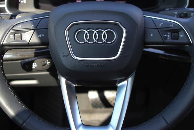 2024 Audi Q7 Vehicle Photo in SUGAR LAND, TX 77478