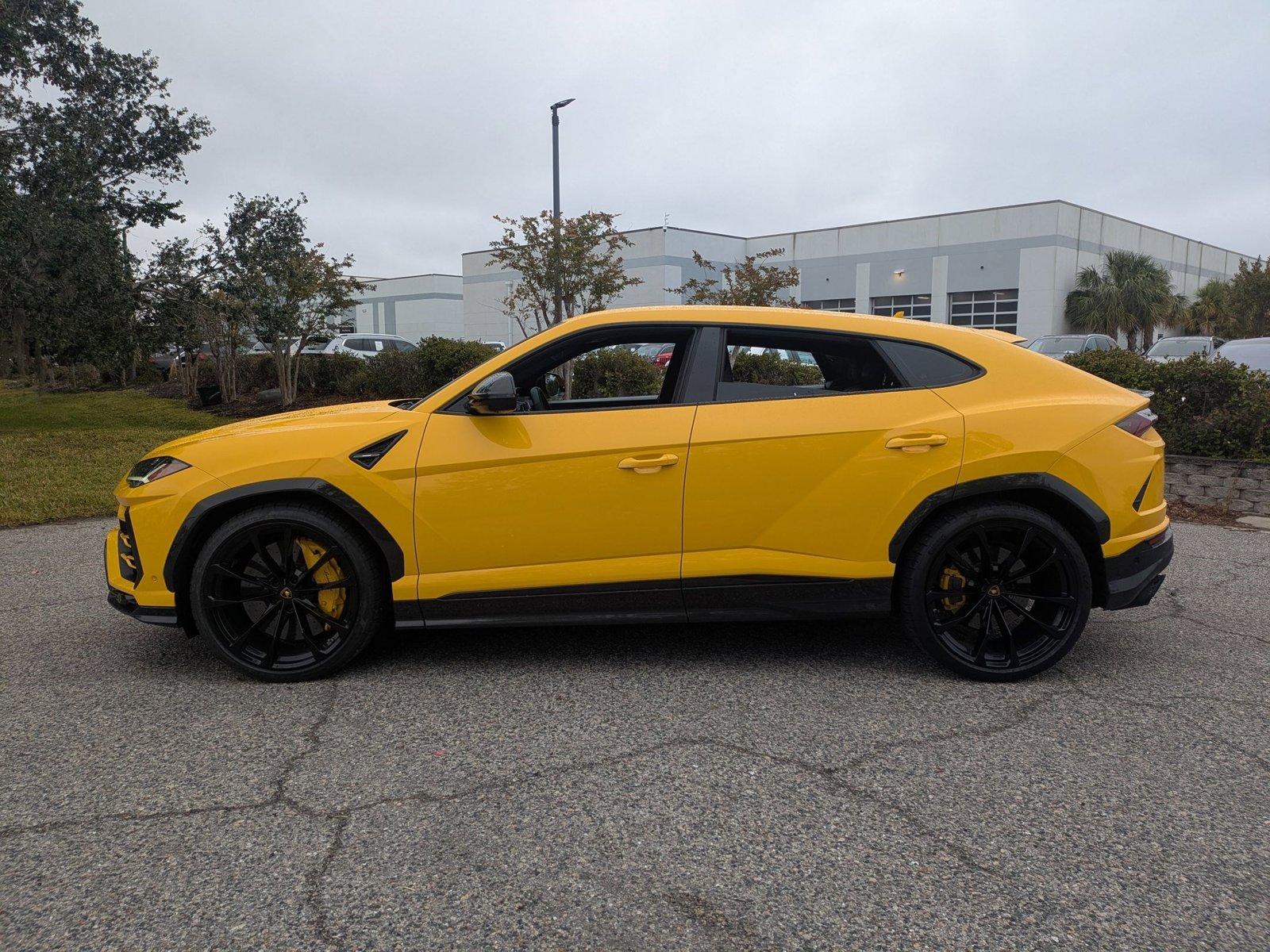 2020 Lamborghini Urus Vehicle Photo in Sarasota, FL 34231