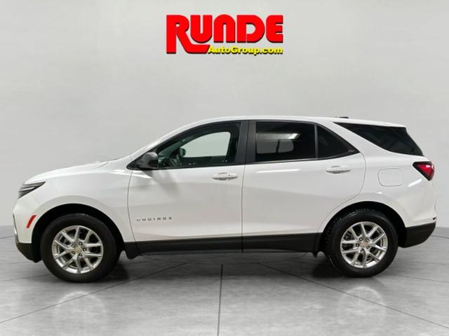 Used 2023 Chevrolet Equinox LS with VIN 3GNAXSEG4PL122723 for sale in Manchester, IA