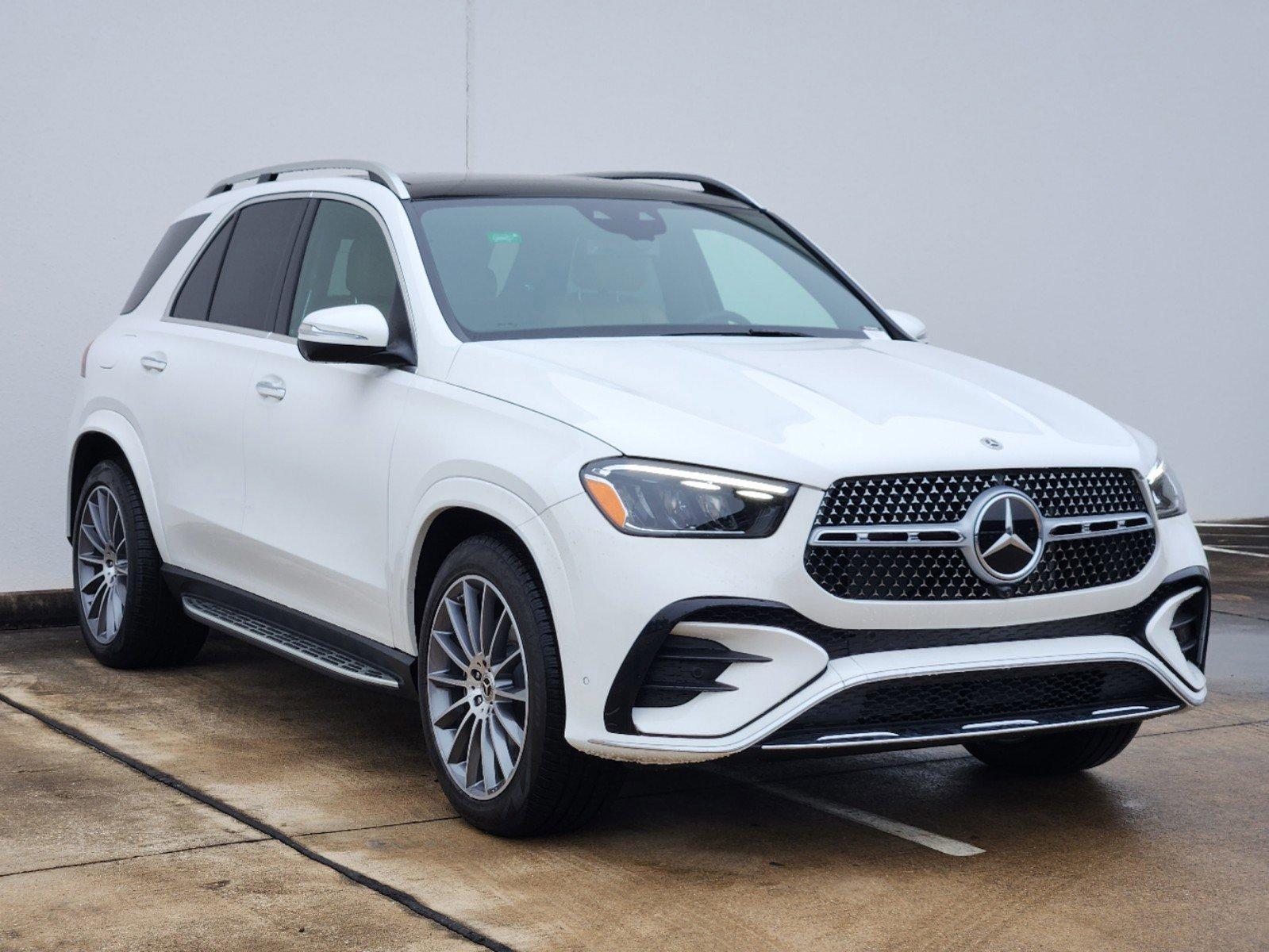 2025 Mercedes-Benz GLE Vehicle Photo in HOUSTON, TX 77079