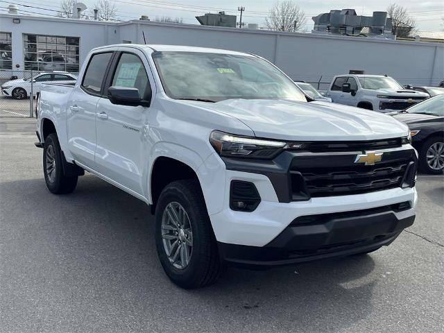 2024 Chevrolet Colorado Vehicle Photo in ALCOA, TN 37701-3235