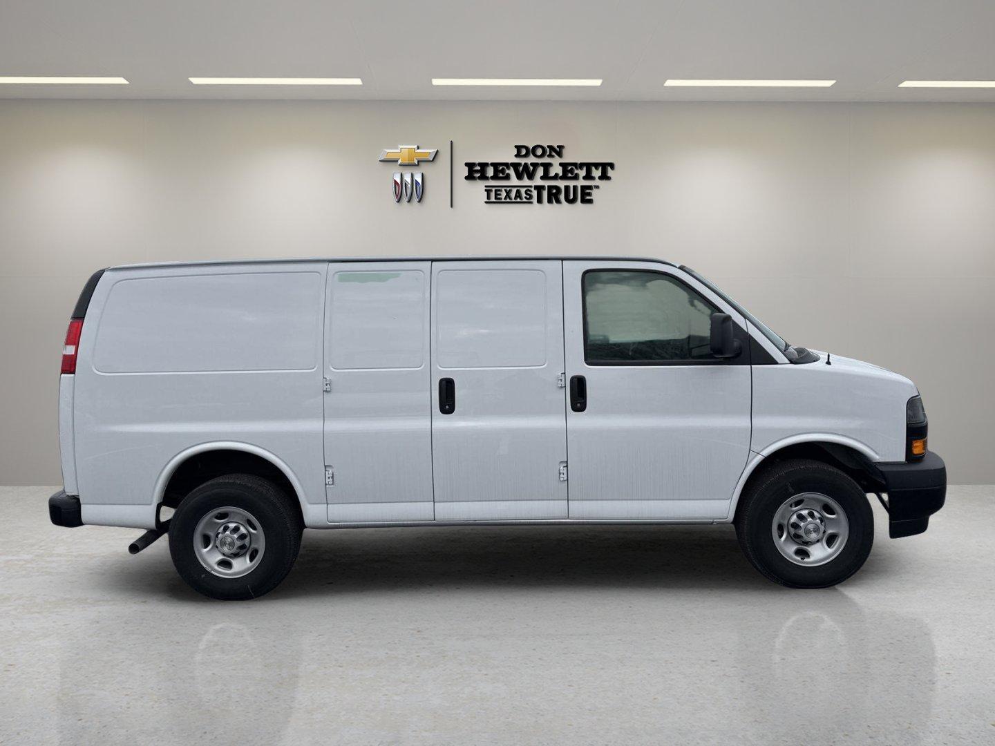 2024 Chevrolet Express Cargo 2500 Vehicle Photo in GEORGETOWN, TX 78626-7508