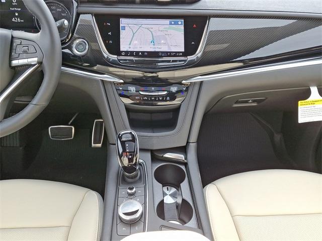 2025 Cadillac XT6 Vehicle Photo in ALLENTOWN, PA 18103-7399