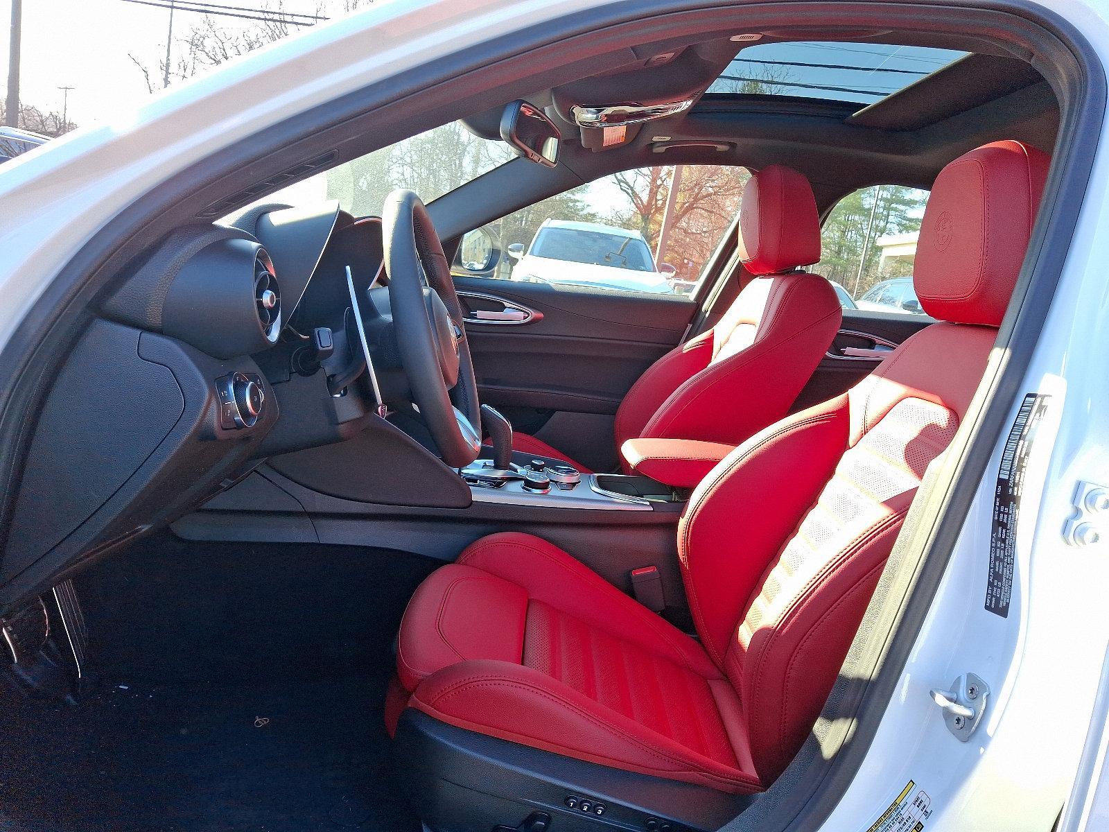 2025 Alfa Romeo Giulia Vehicle Photo in Willow Grove, PA 19090