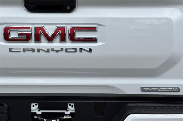 2025 GMC Canyon Vehicle Photo in ELK GROVE, CA 95757-8703