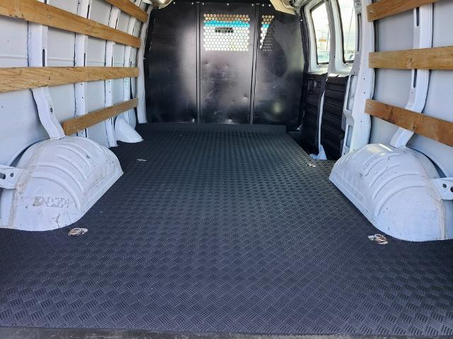 2022 Chevrolet Express Cargo 2500 Vehicle Photo in GREEN BAY, WI 54304-5303