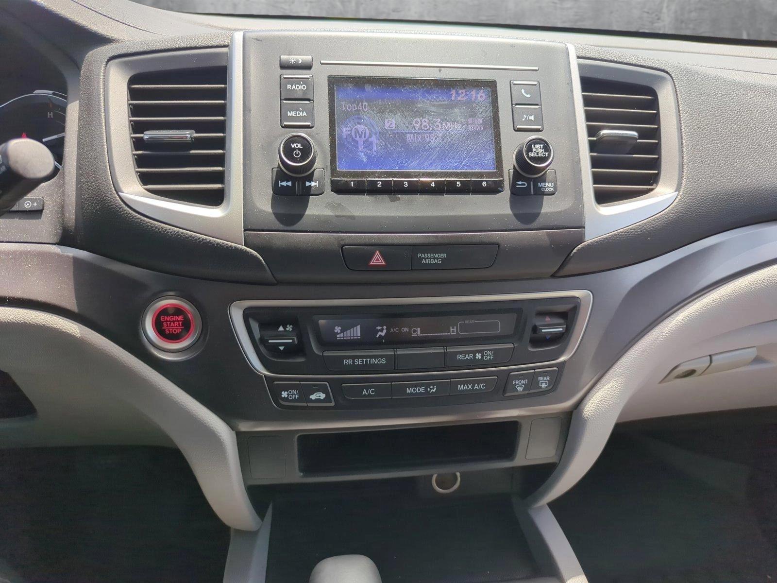 2017 Honda Pilot Vehicle Photo in Pembroke Pines, FL 33027