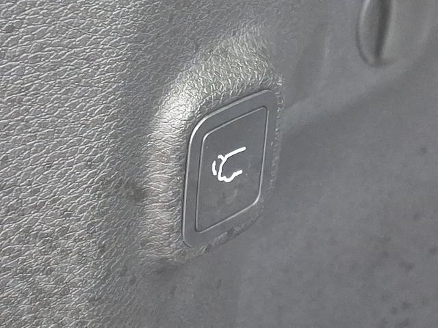 2019 Jeep Cherokee Vehicle Photo in TREVOSE, PA 19053-4984