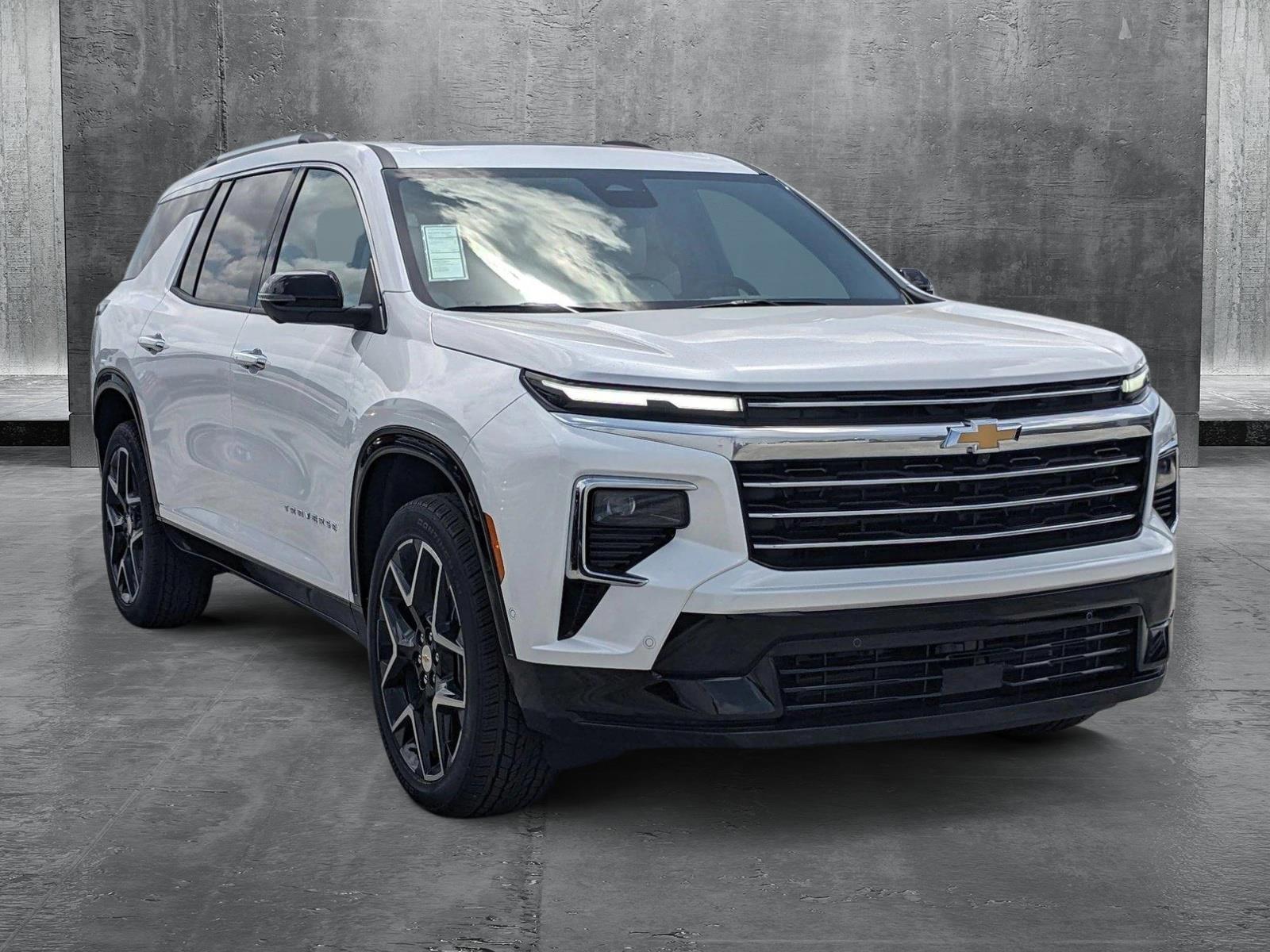 2025 Chevrolet Traverse Vehicle Photo in PEMBROKE PINES, FL 33024-6534