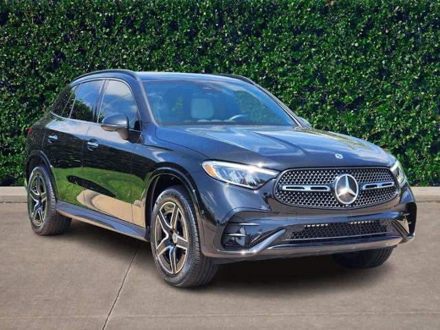 2025 Mercedes-Benz GLC Vehicle Photo in HOUSTON, TX 77079