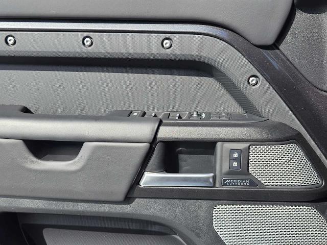 2024 Defender Vehicle Photo in AUSTIN, TX 78717