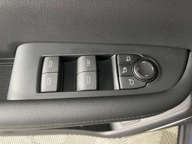 2025 Buick Enclave Vehicle Photo in GILBERT, AZ 85297-0402