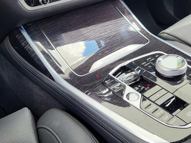 2025 BMW X7 M60i Vehicle Photo in PLANO, TX 75024