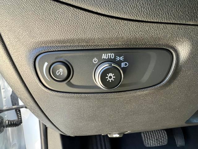 2022 Chevrolet Equinox Vehicle Photo in Roslyn, NY 11576