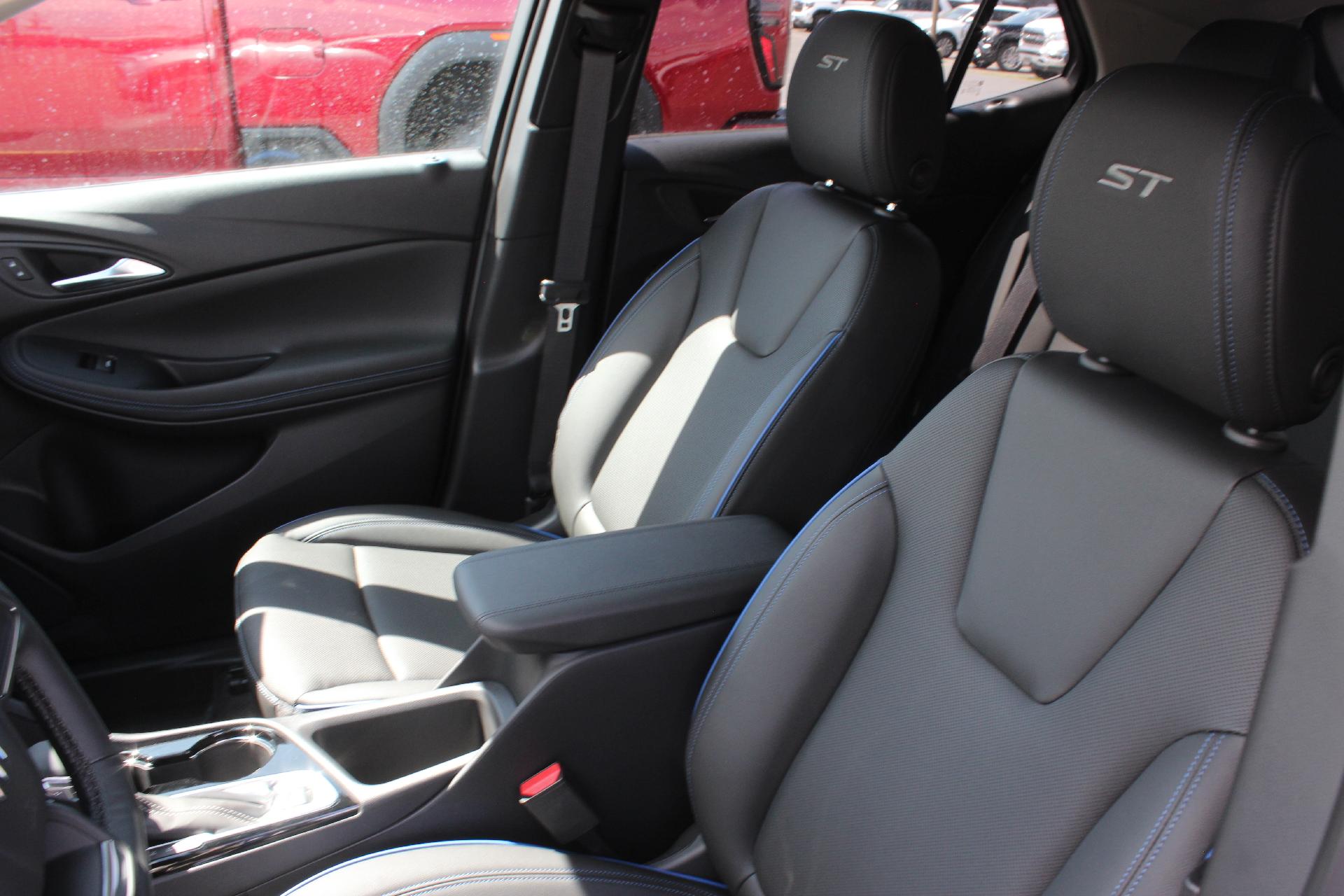 2025 Buick Encore GX Vehicle Photo in AURORA, CO 80012-4011