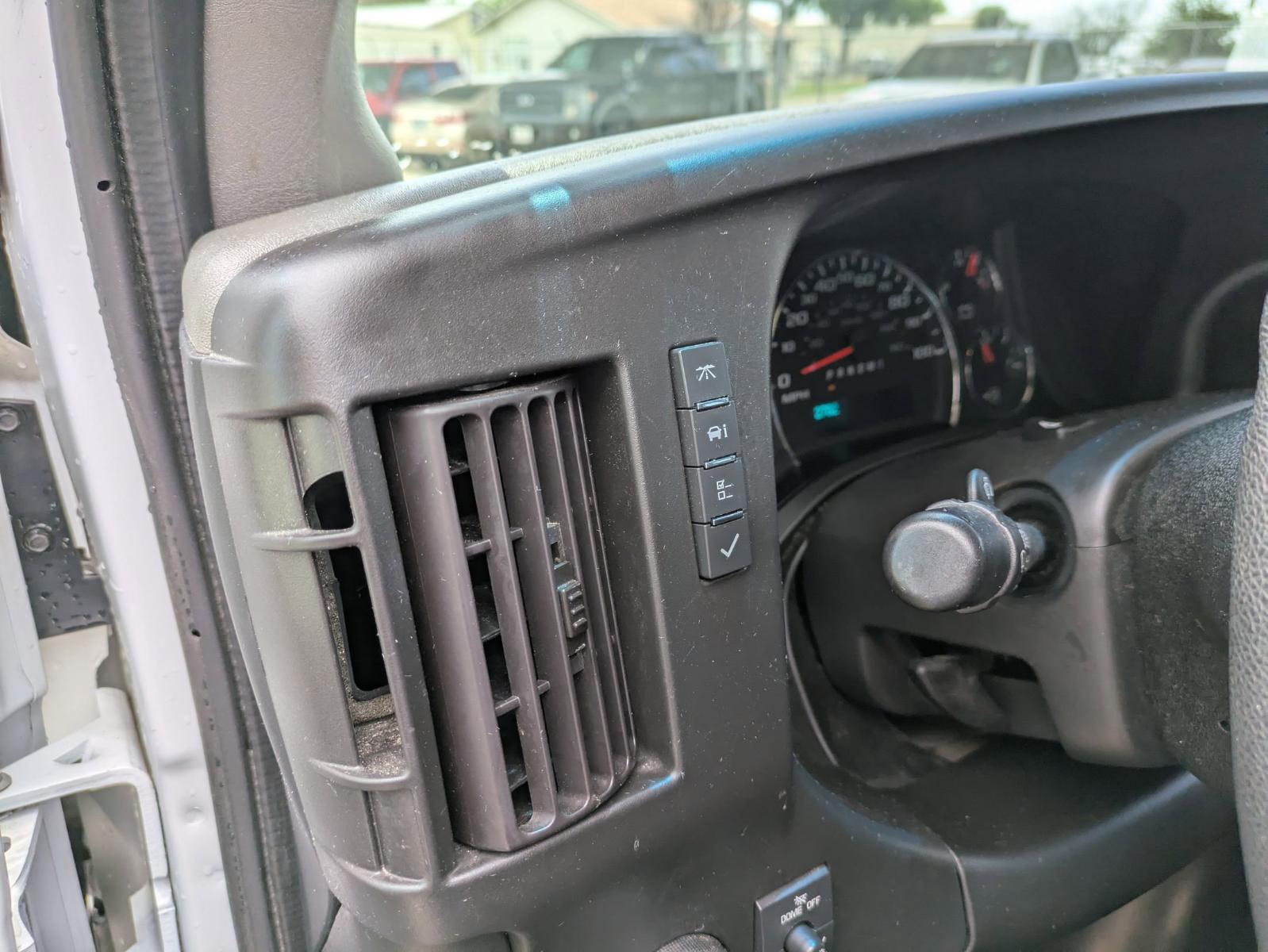 2023 Chevrolet Express Cargo 2500 Vehicle Photo in SELMA, TX 78154-1460