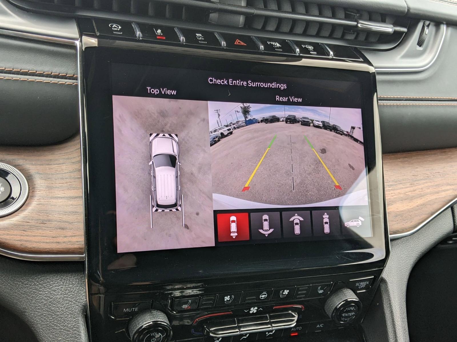 2022 Jeep Grand Cherokee Vehicle Photo in Seguin, TX 78155