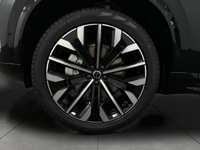 2026 Volvo XC90 Vehicle Photo in Appleton, WI 54913