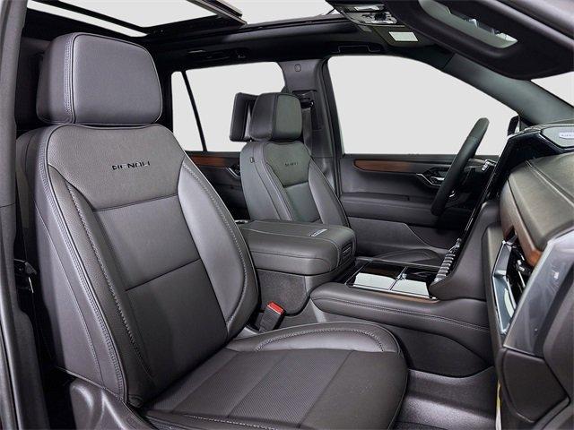 2025 GMC Yukon Vehicle Photo in PUYALLUP, WA 98371-4149