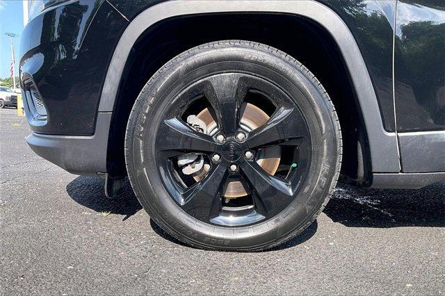 2019 Jeep Cherokee Vehicle Photo in INDEPENDENCE, MO 64055-1314
