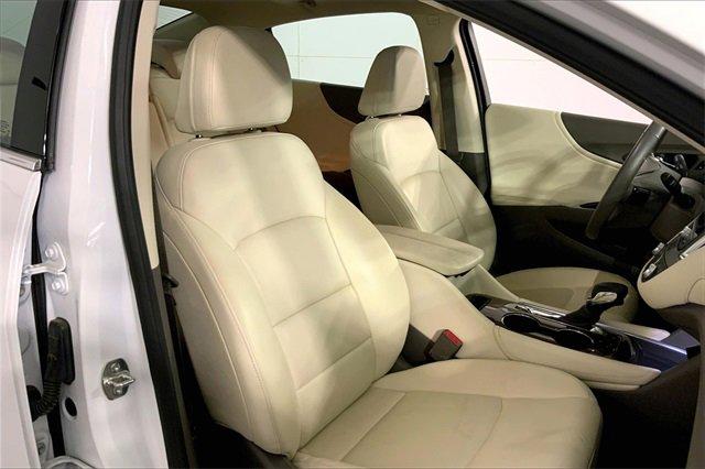 2024 Chevrolet Malibu Vehicle Photo in KANSAS CITY, MO 64114-4502