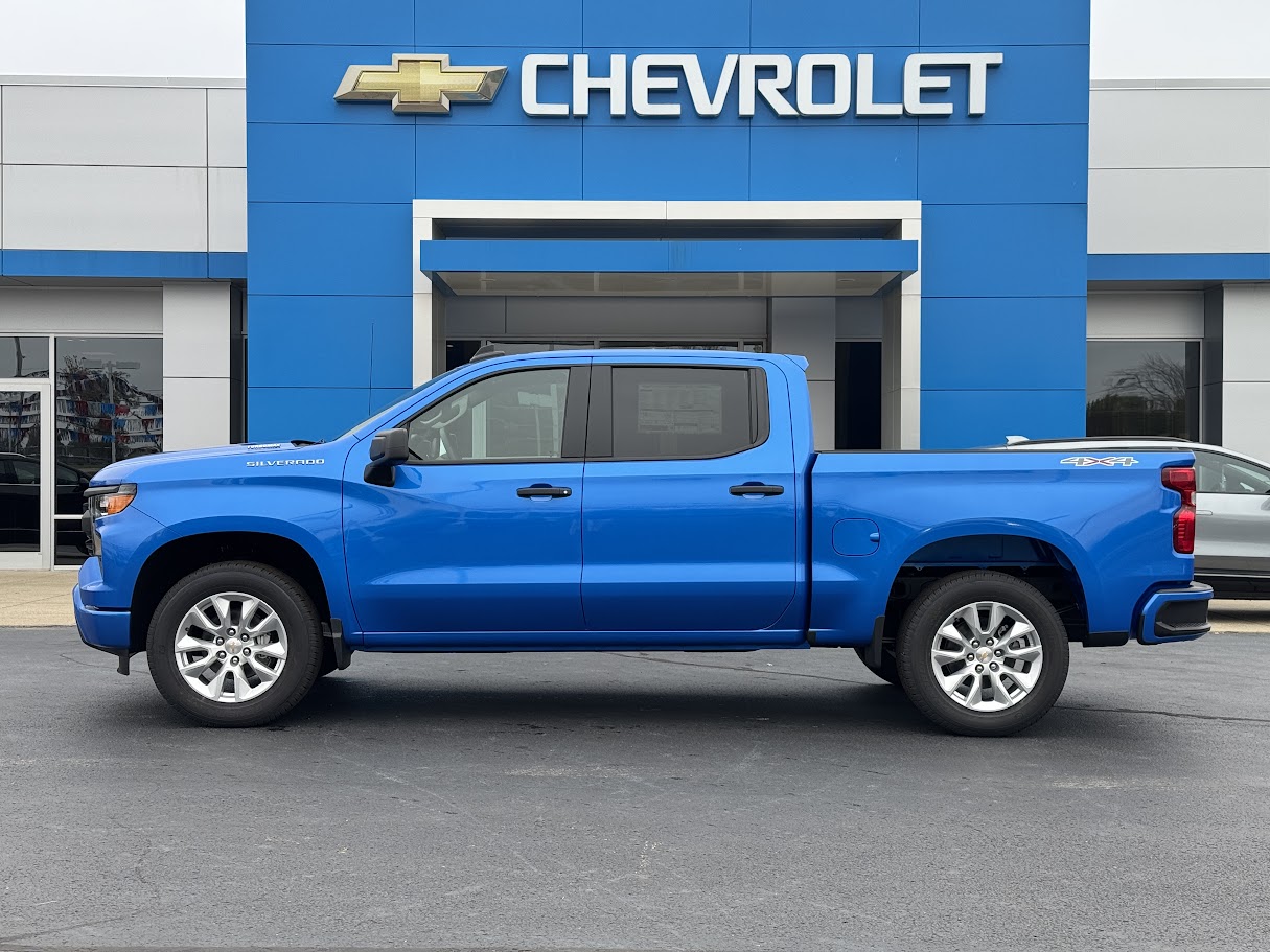 2025 Chevrolet Silverado 1500 Vehicle Photo in BOONVILLE, IN 47601-9633