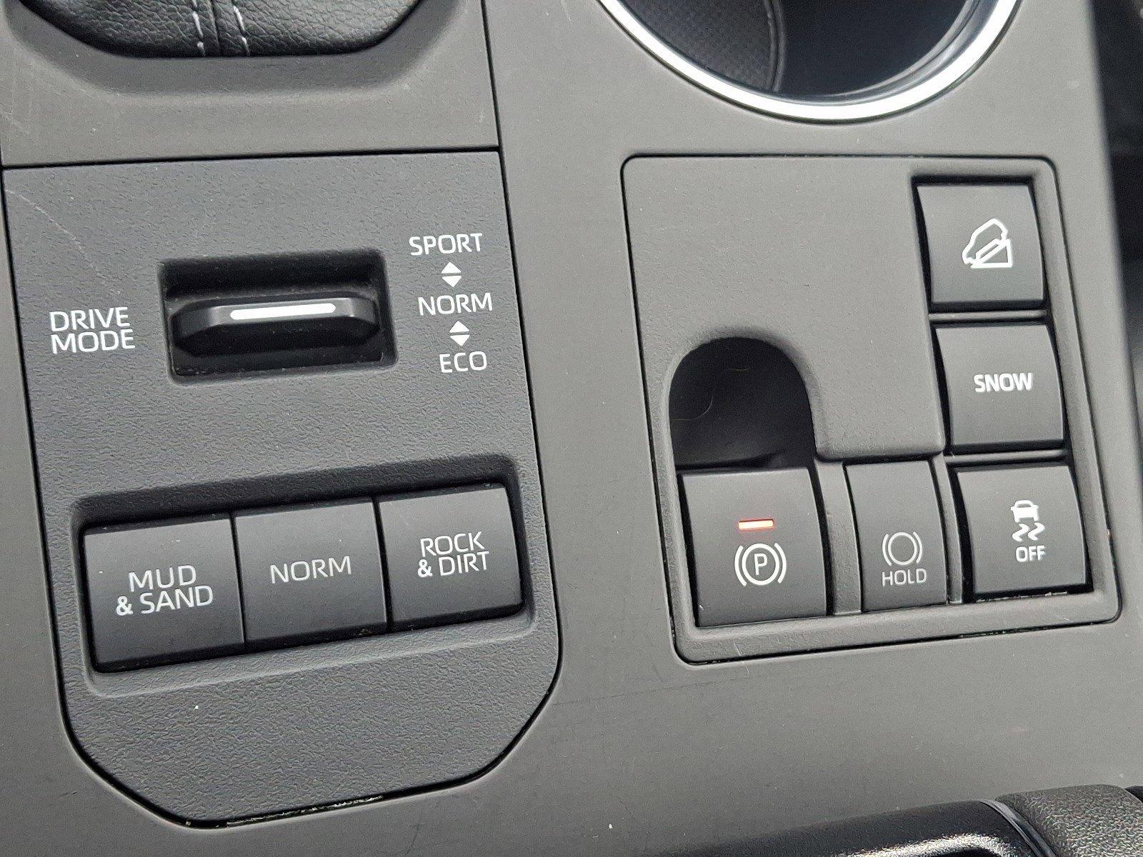 2023 Toyota Highlander Vehicle Photo in Harrisburg, PA 17111